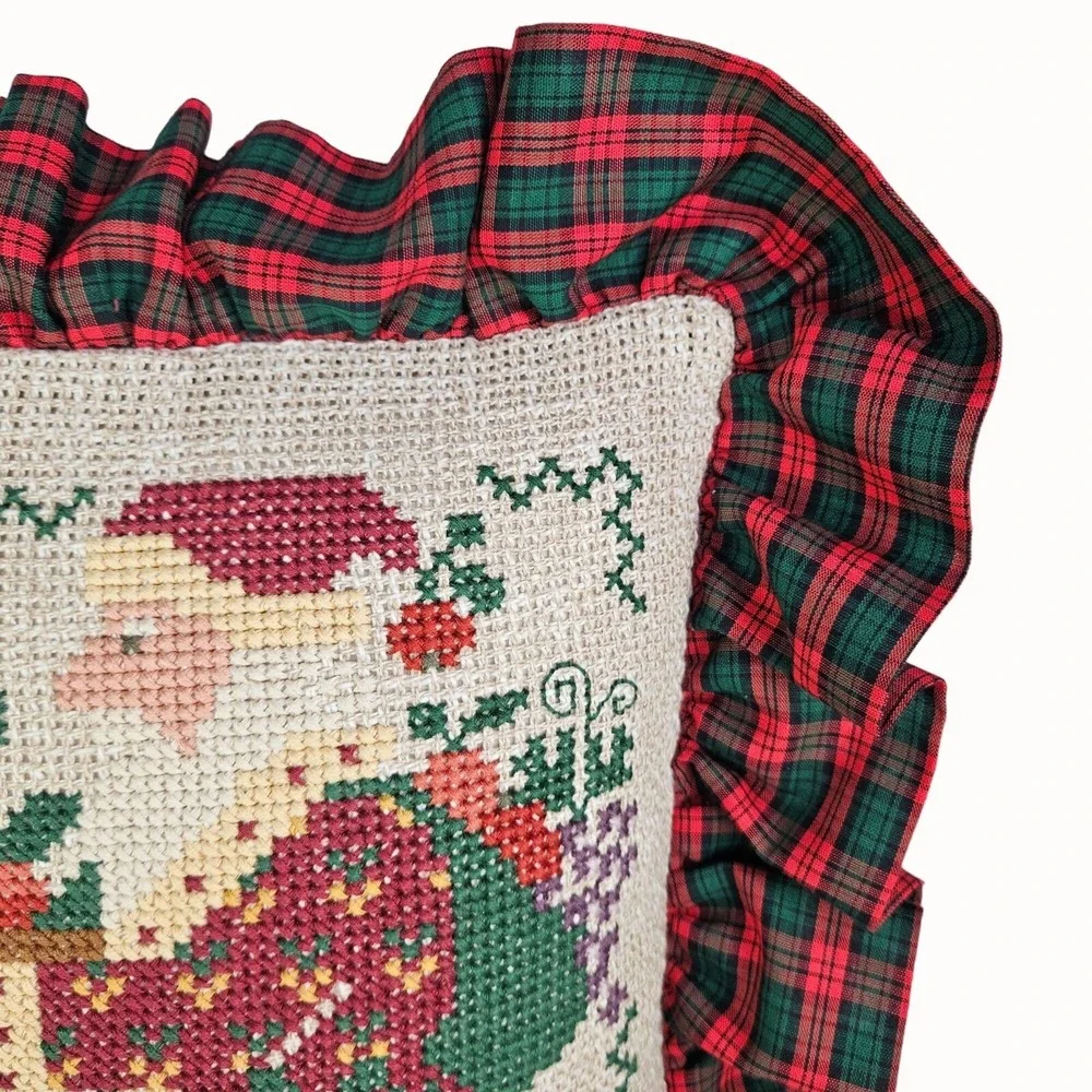 Prairie Schooler Santa 1991 Cross Stitch‎ COMPLETED Pillow Christmas Stitching